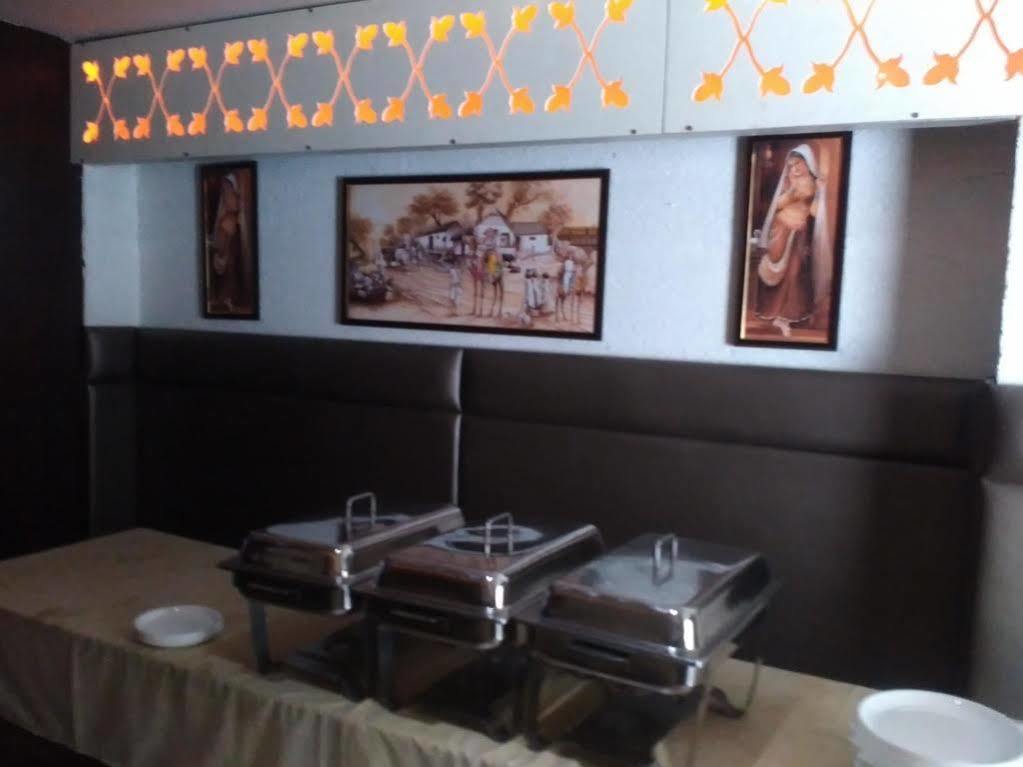 Fabhotel Keerthi'S Anupama - Nr Indira Gandhi Stadium Vijayawāda Zewnętrze zdjęcie
