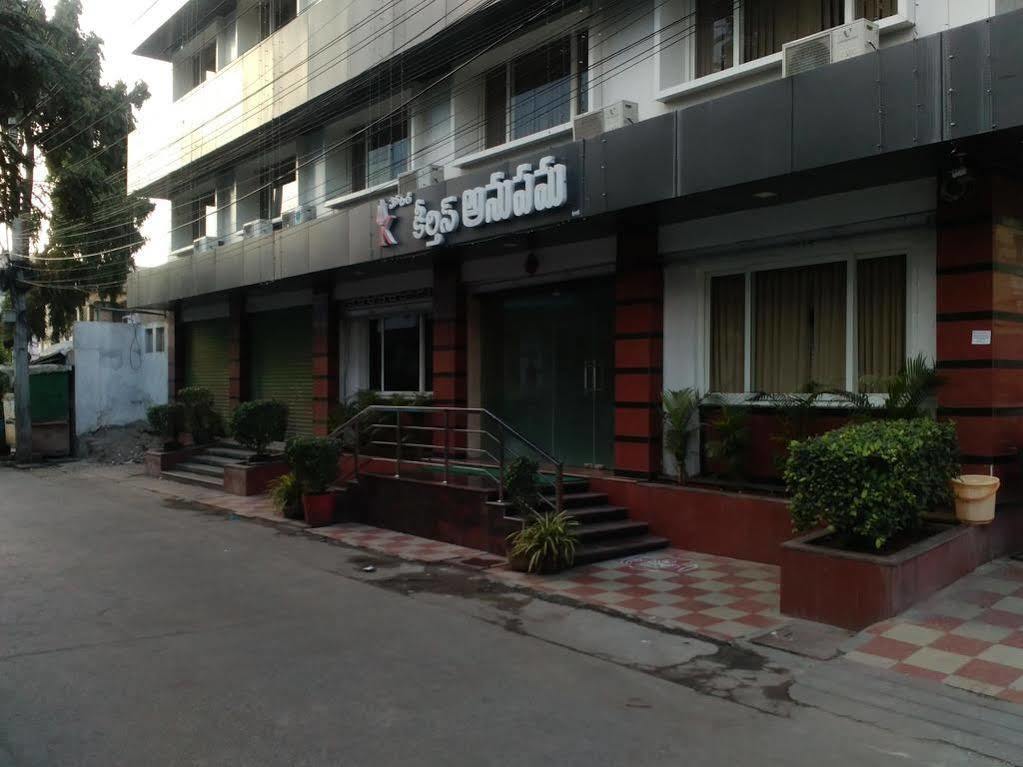 Fabhotel Keerthi'S Anupama - Nr Indira Gandhi Stadium Vijayawāda Zewnętrze zdjęcie